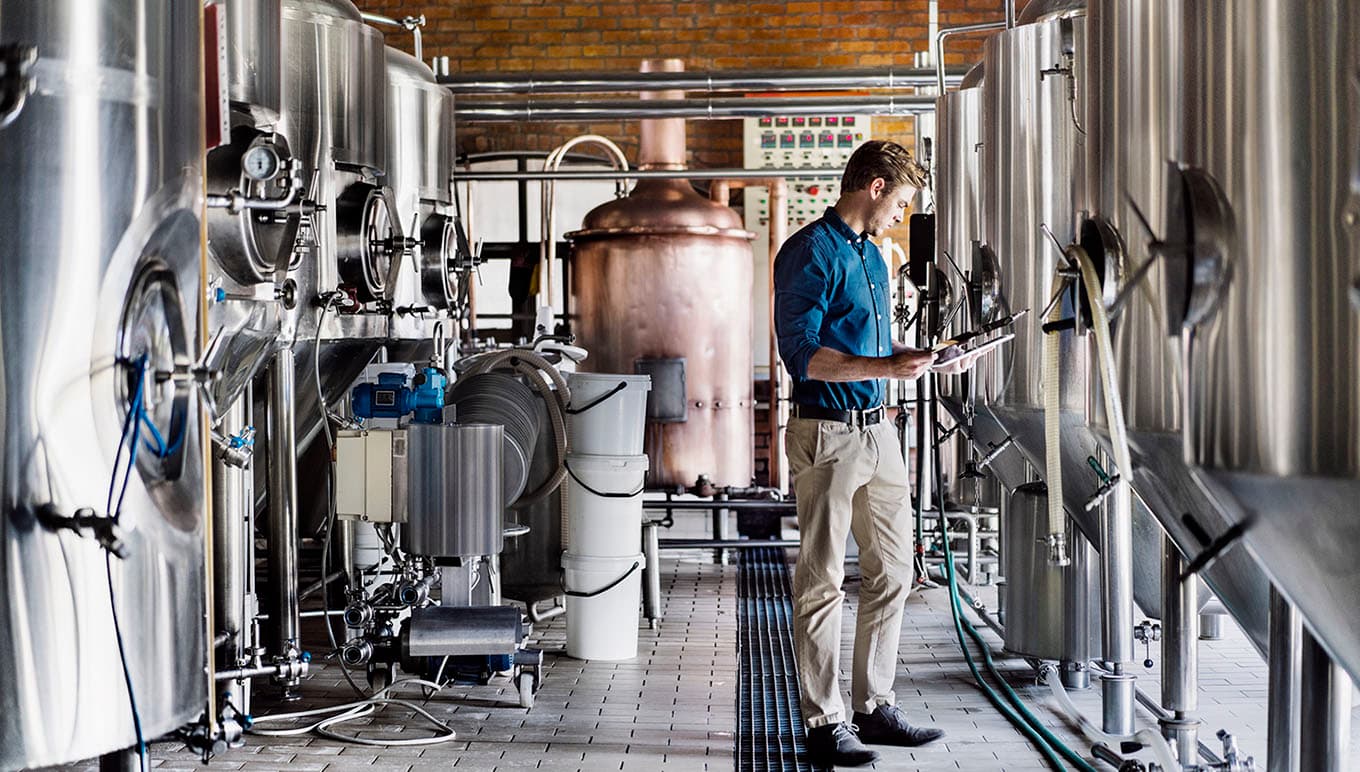card-beverage-industry-trends-and-erp-solutions